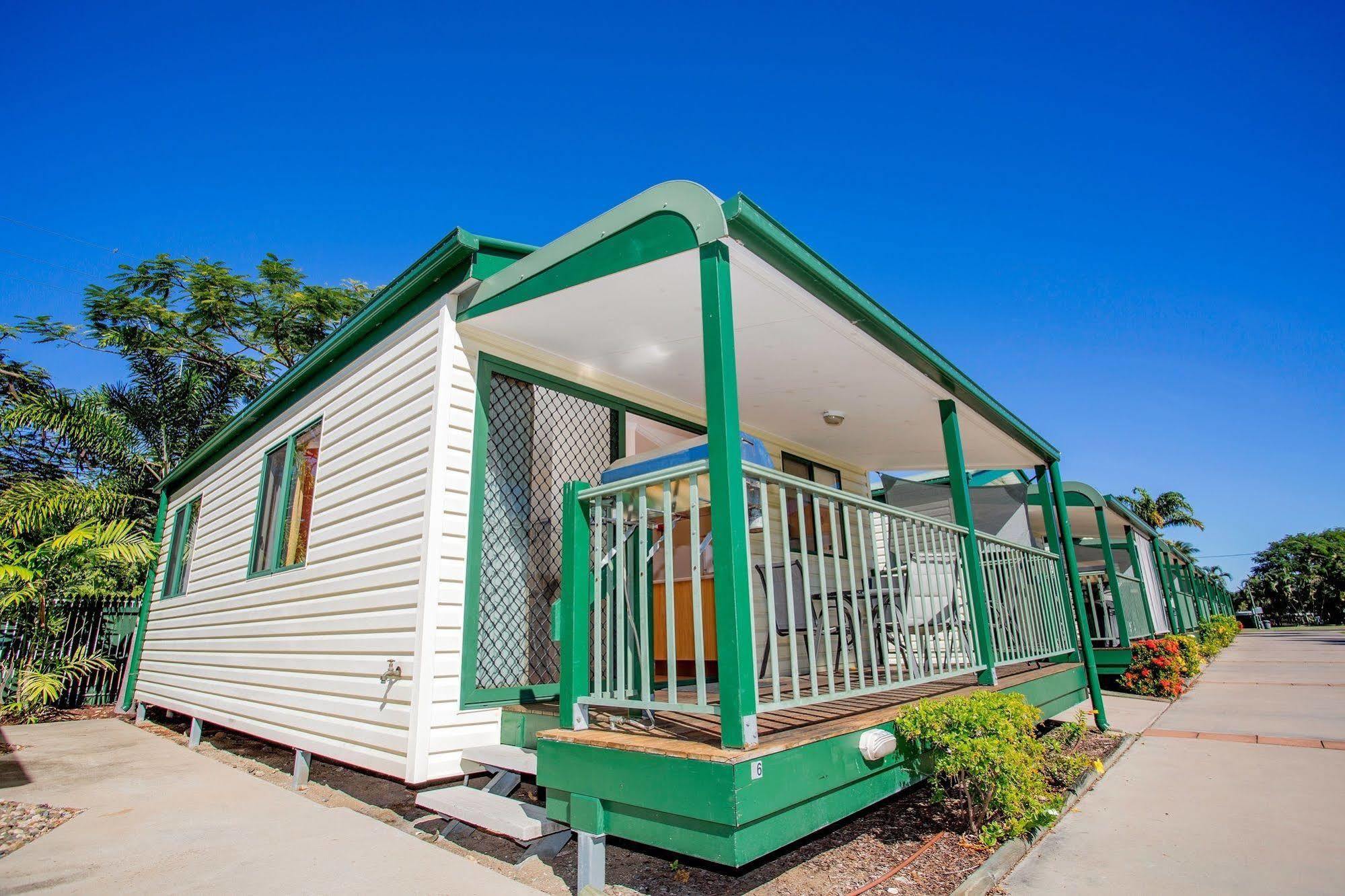 Nrma Bowen Beachfront Holiday Park Esterno foto